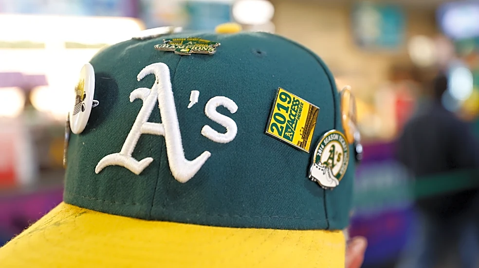 Elephant Rumblings: Welcome Aboard, Taylor Smith!