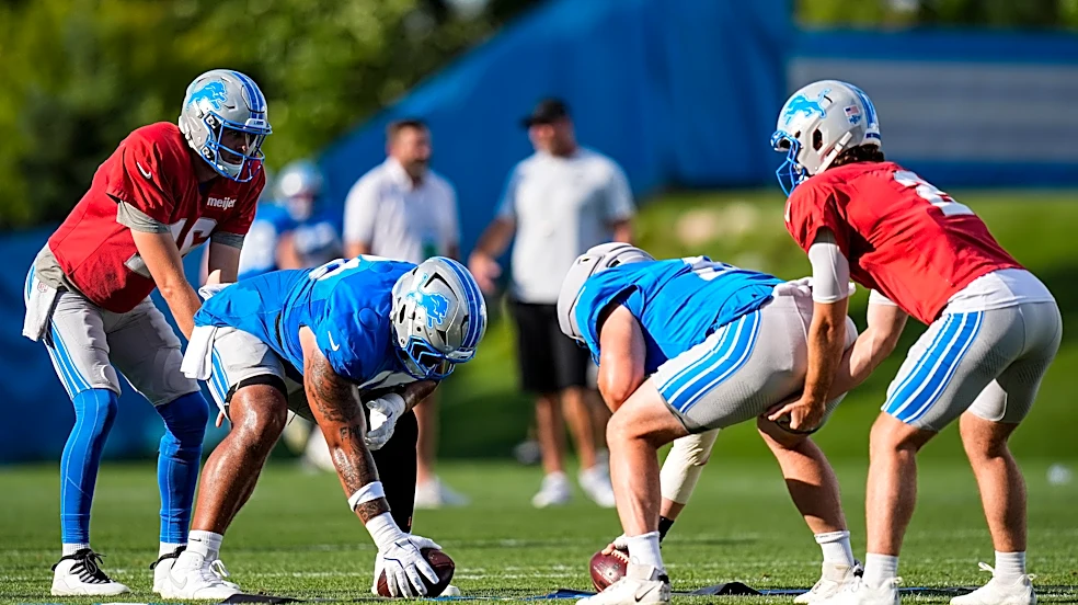 Detroit Lions kick off Packers week with full attendance at practice