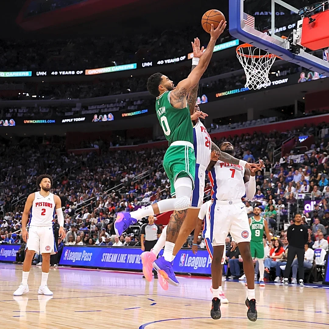 Celtics collapse, lose season opener to Pistons 121-113