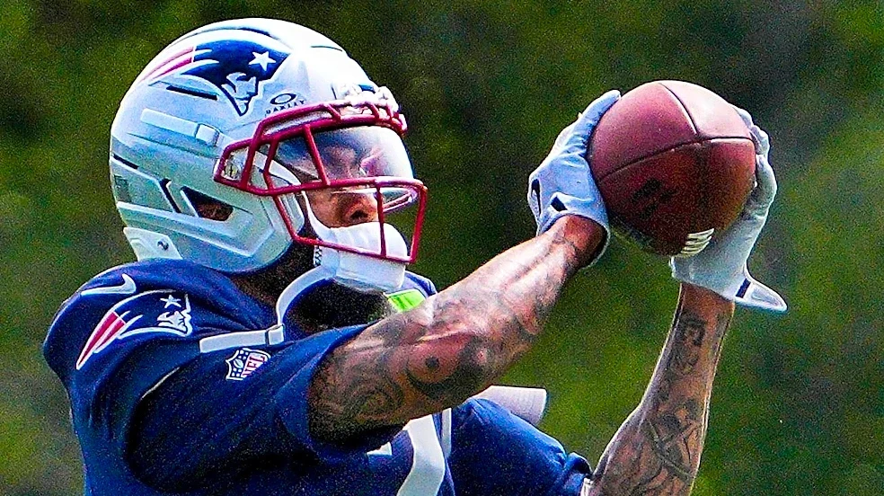 Patriots vs. Bears Tuesday injury report: Carlton Davis III returns, leaving three non-participants