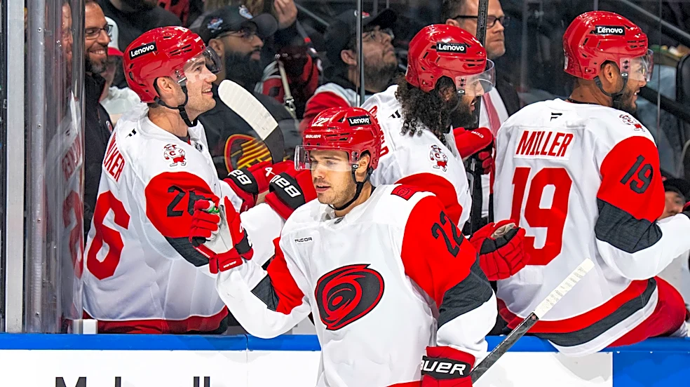 Hurricanes 6, Canucks 3