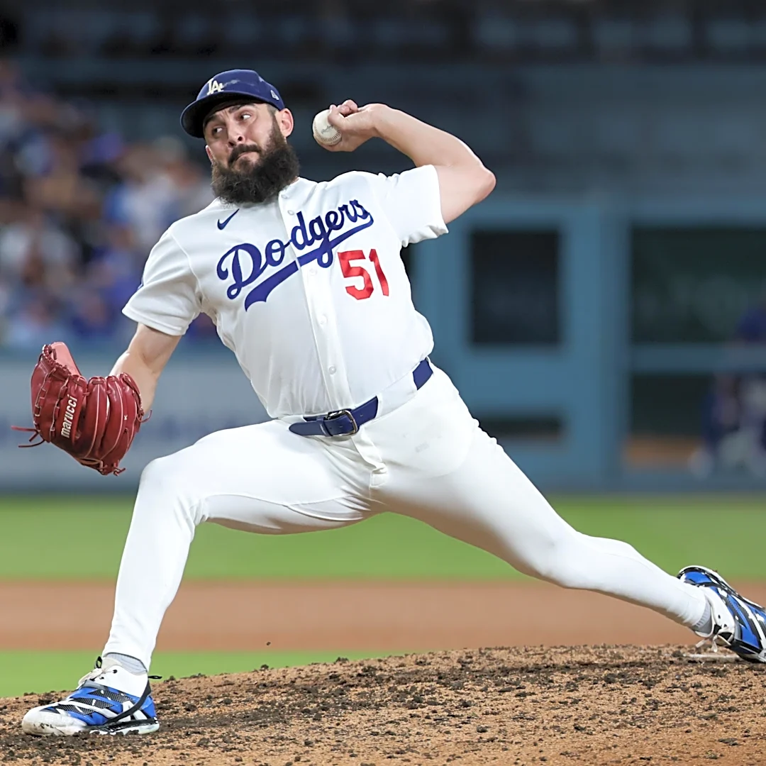 Dodgers notes: Alex Vesia, Teruaki Sato, Hyeseong Kim