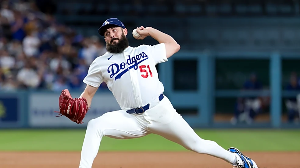 Dodgers notes: Alex Vesia, Teruaki Sato, Hyeseong Kim