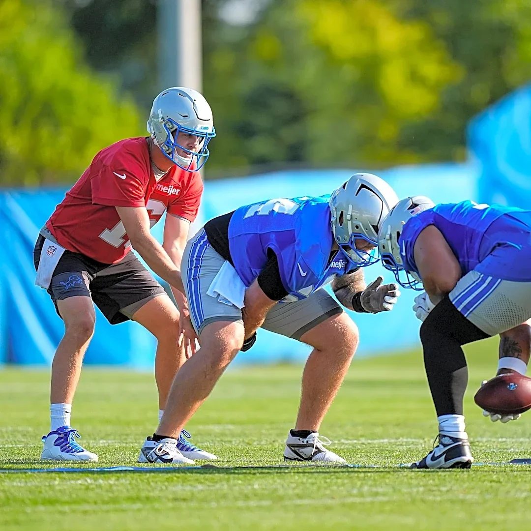 The Detroit Lions have decided on their starting center vs. Packers