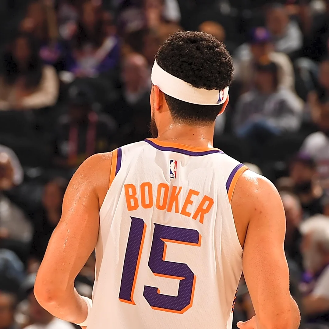 The Suns are back. How many wins are we predicting?