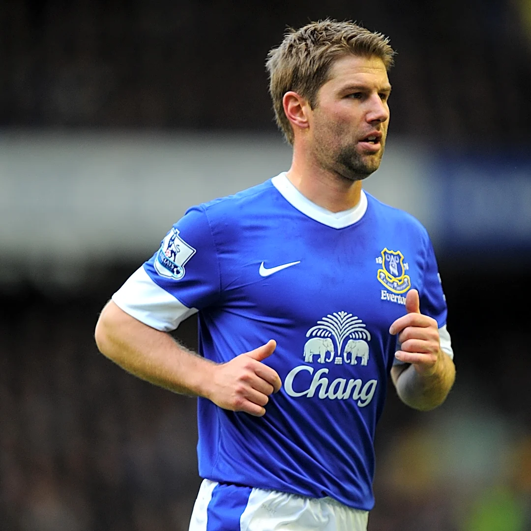 Hitzlsperger: “We should talk more about football, less about transfers”