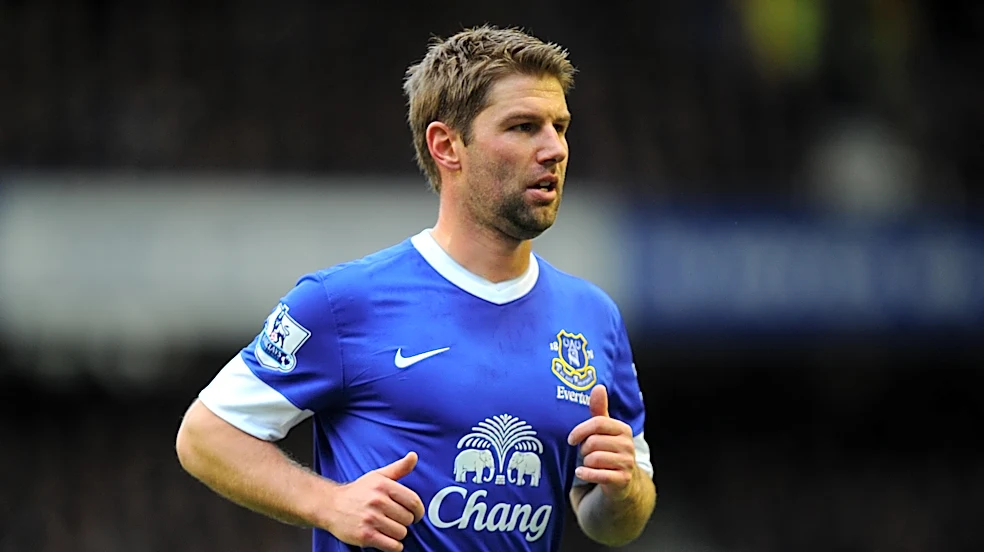 Hitzlsperger: “We should talk more about football, less about transfers”