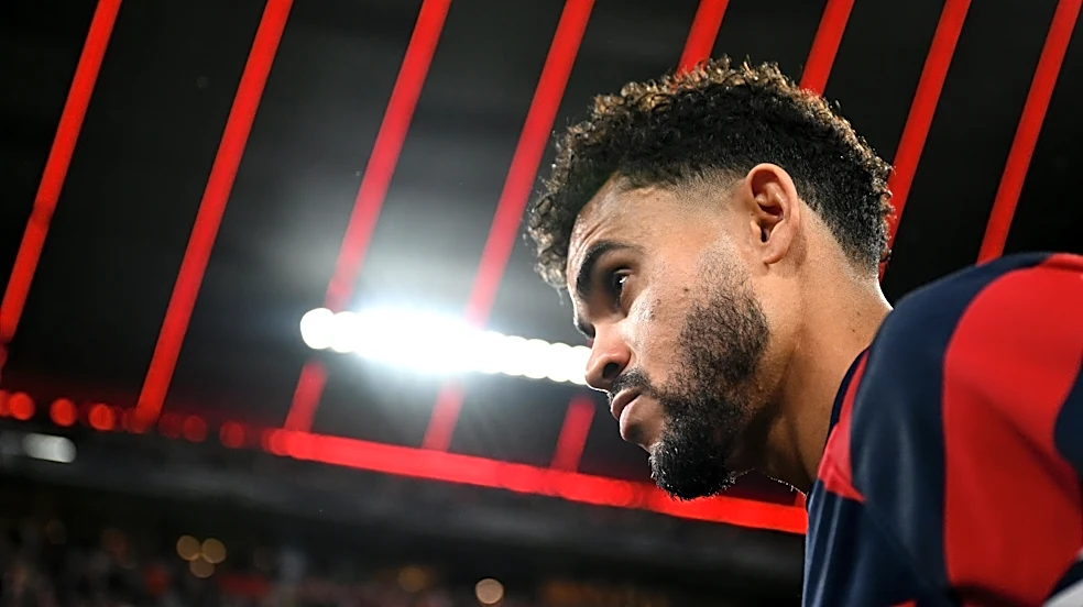Luis Díaz forced off in Bayern Munich vs. Arsenal with ‘muscular problems’