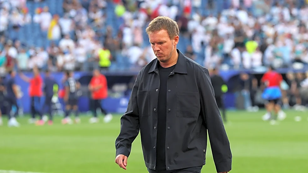 Former Germany coach Julian Nagelsmann spotted at Bayern Munich vs. Arsenal
