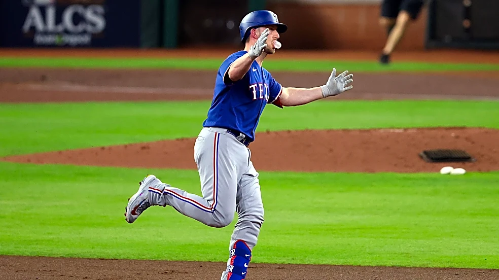 Mitch Garver announces his retirement