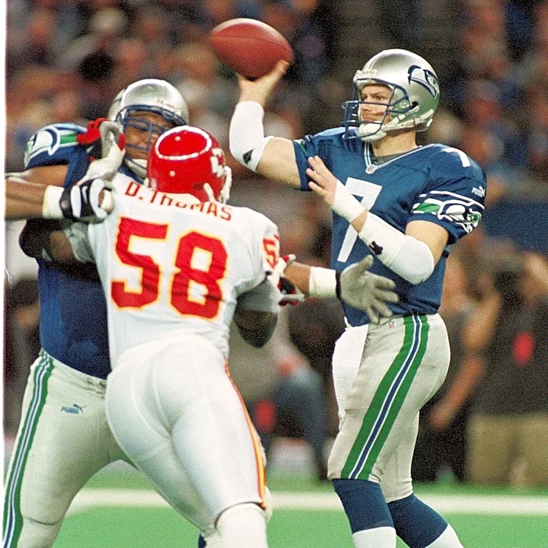 Chiefs News: Seahawks to wear 90s-inspired uniforms Sunday night