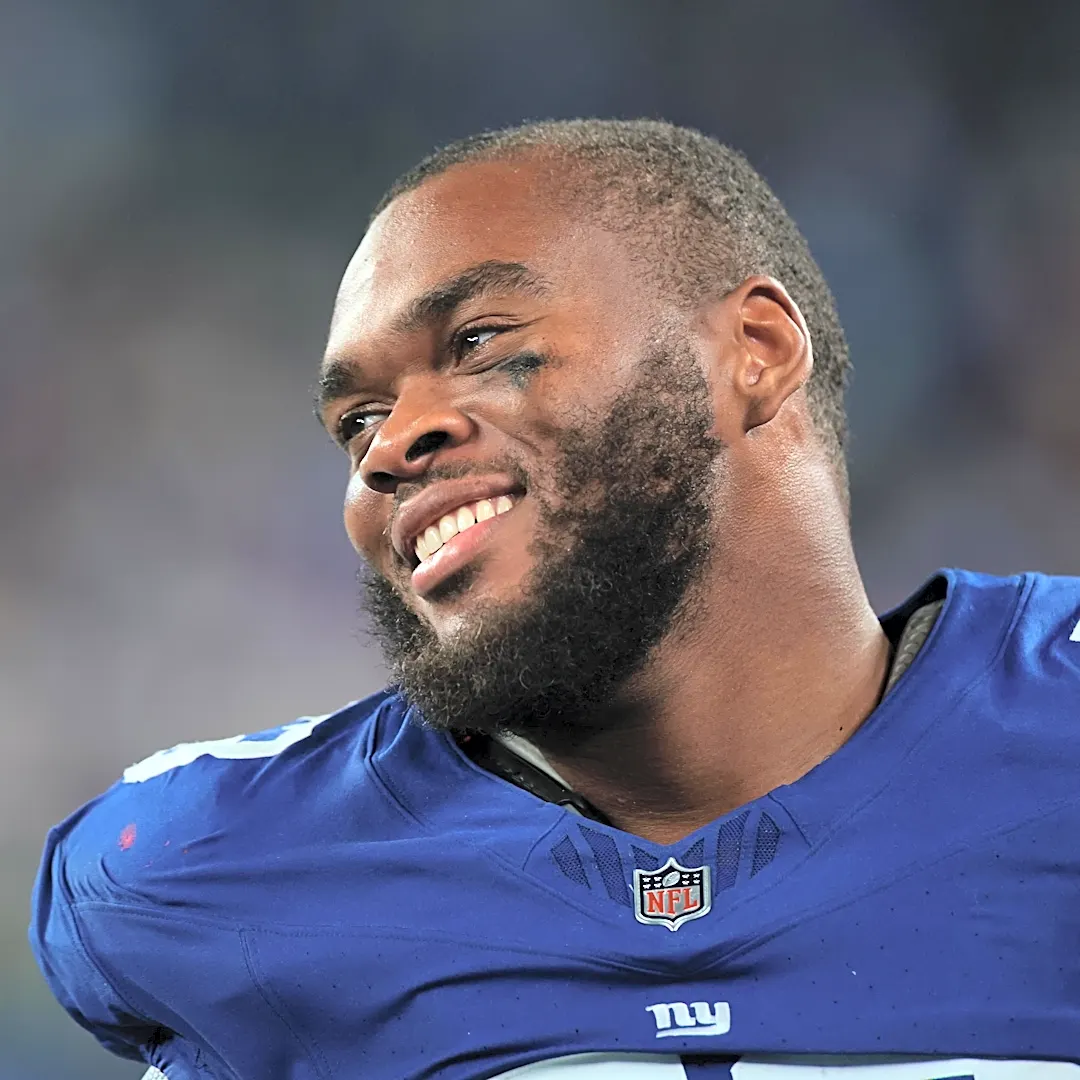 Eagles sign former Giants draft pick to practice squad, re-sign two other players