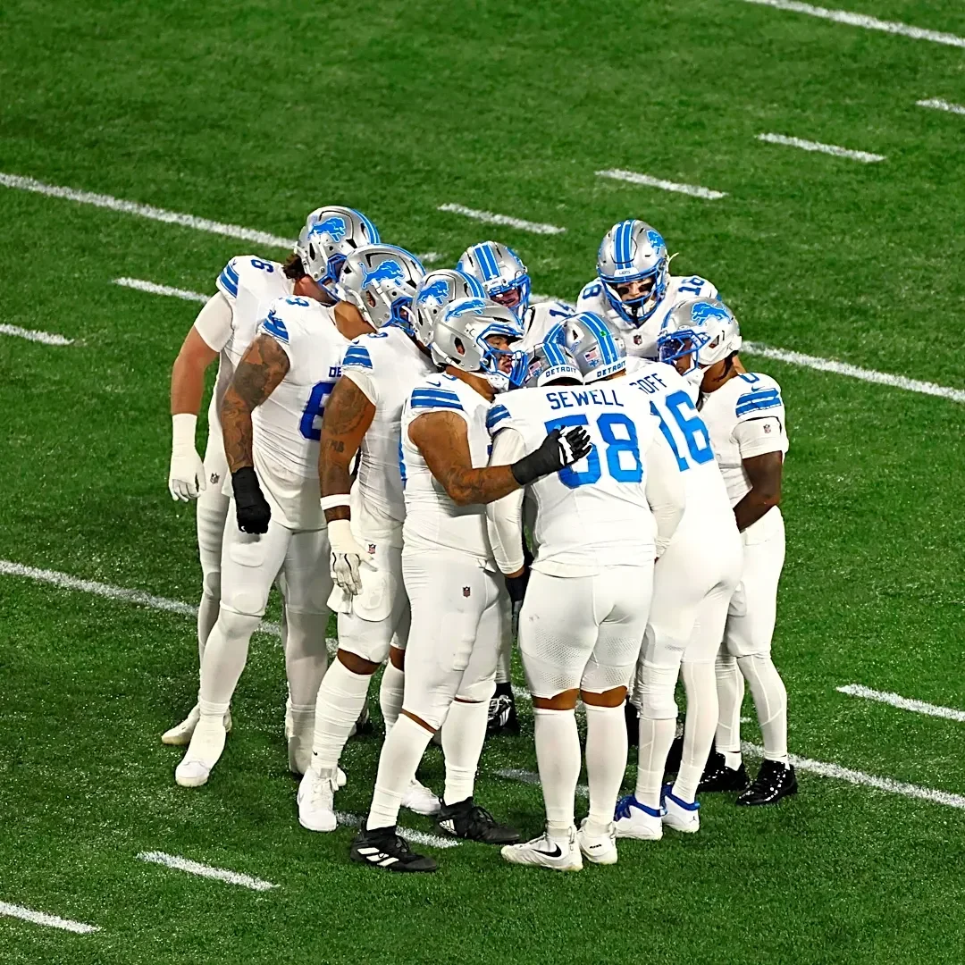The Lions’ heavy offense will stretch the Packers’ thin defensive line