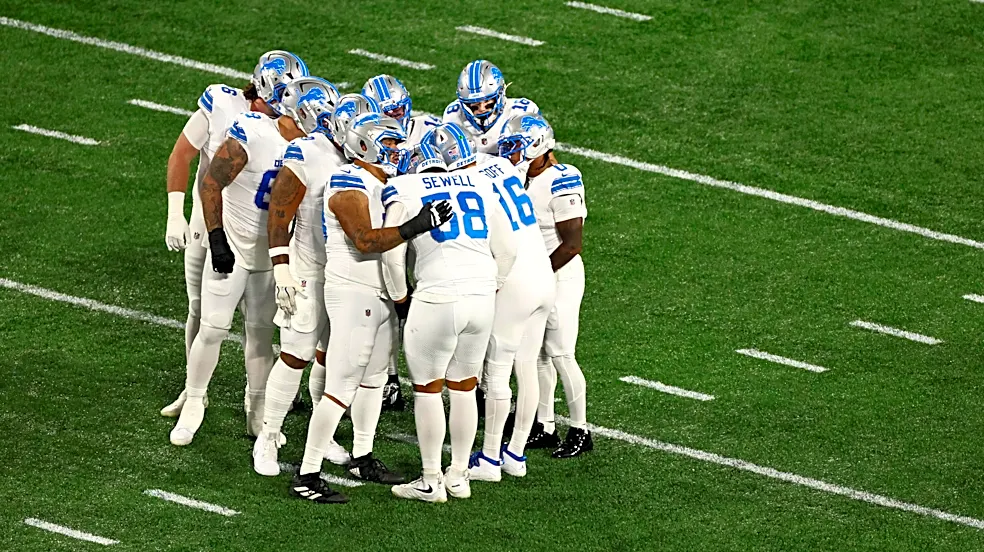 The Lions’ heavy offense will stretch the Packers’ thin defensive line