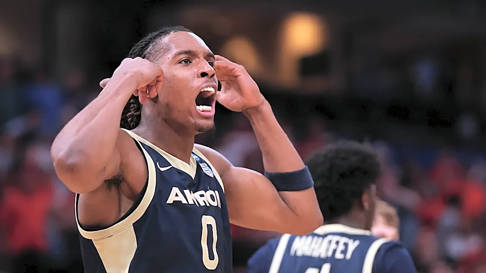 Kentucky Basketball pursued Akron transfer Amani Lyles before Cincinnati commitment