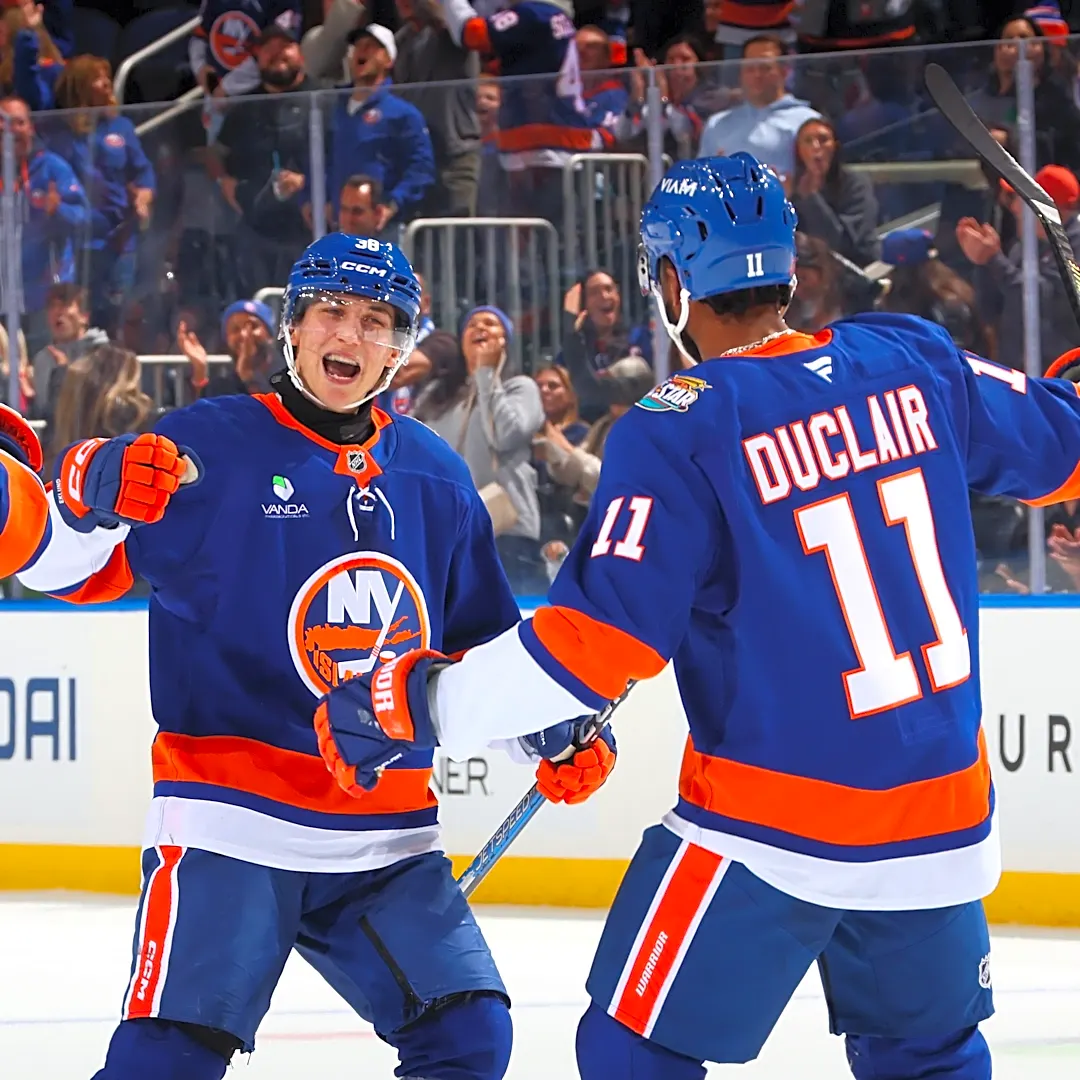 Kings 3, Islanders 2 (OT): Isles rally but Clarke scores winner