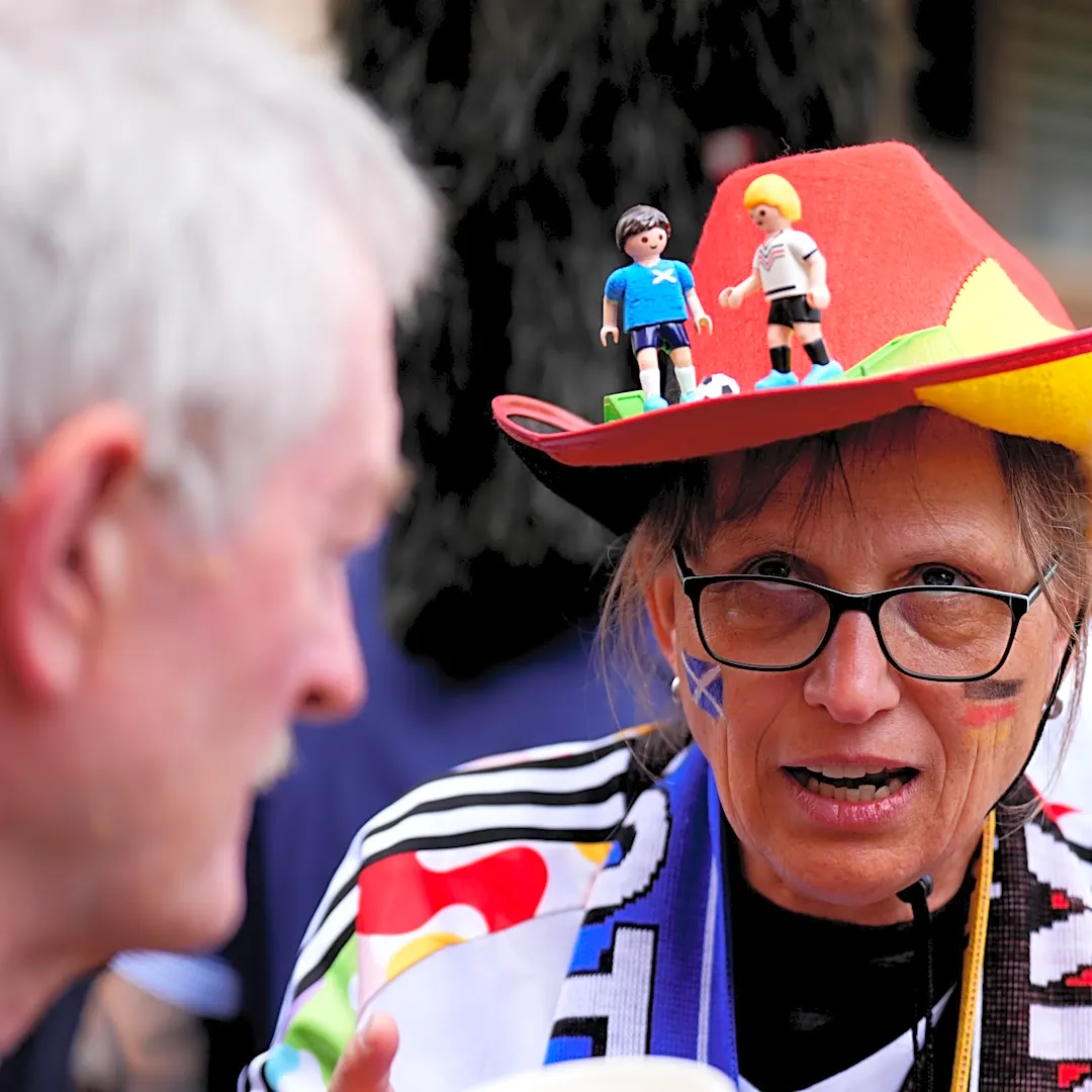 Bayern Munich News: Bayern Munich vs. Borussia Dortmund going virtual with players as Playmobil figures; Arsenal scoping Nicolò Tresoldi; and MORE!