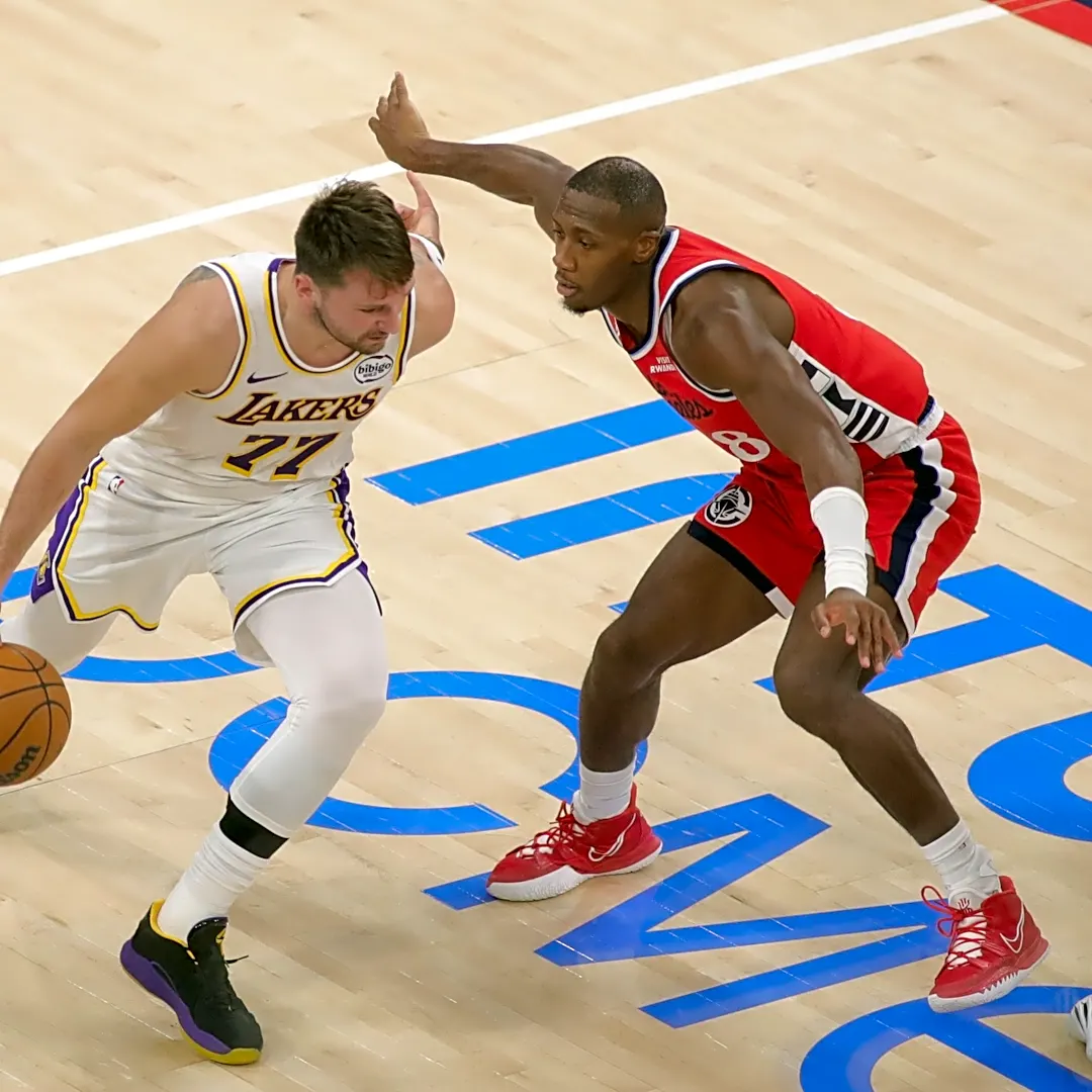 Lakers vs. Clippers Preview: The season’s first battle of L.A.