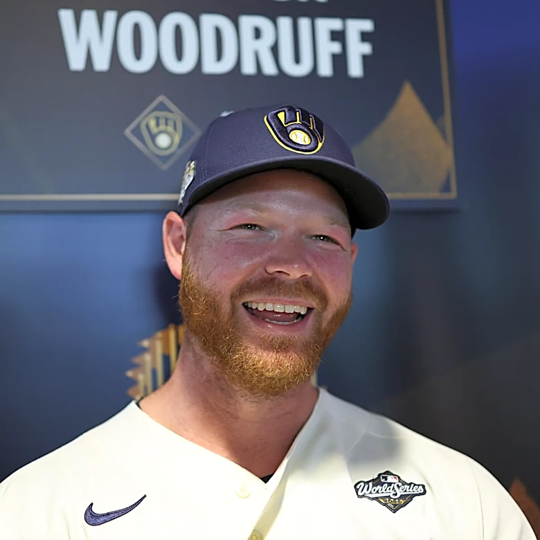 Brewers, Rays announce World Series rosters