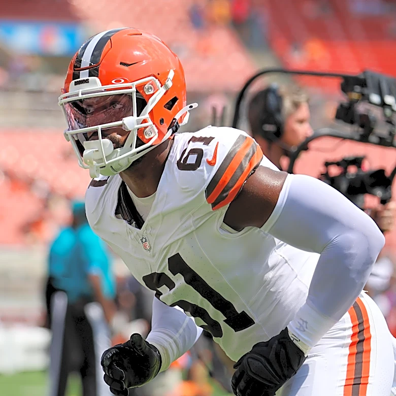Xavier Newman-Johnson, Benton Whitley revert to Patriots’ practice squad following Week 7
