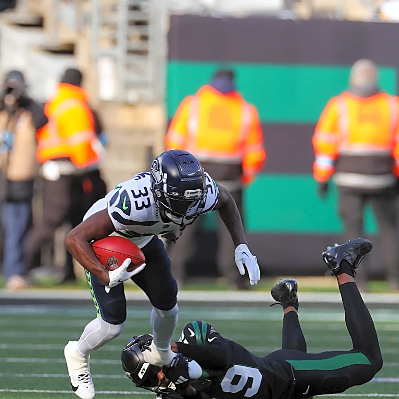Seahawks promote special teamer from practice squad