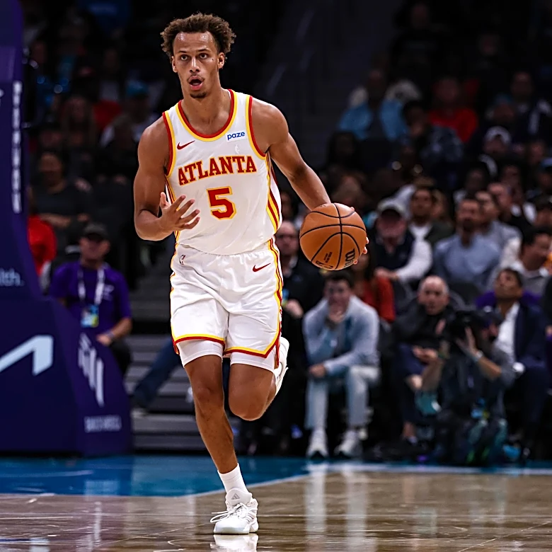 Hawks showcase defensive potential in franchise-record win at Hornets