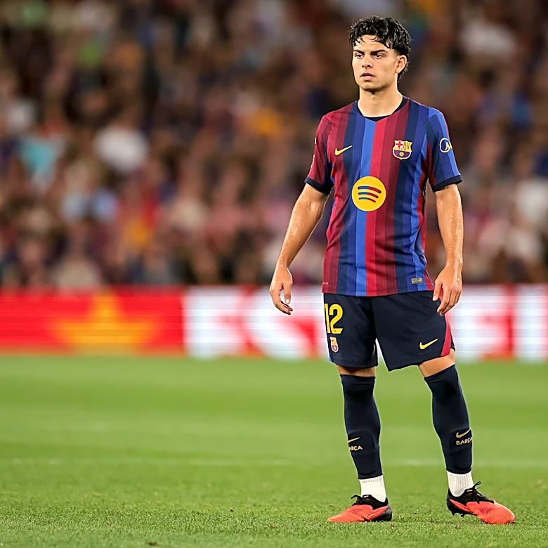 Hansi Flick sends message to starlet Xavi Espart as Barcelona rule Jules Kounde out of El Clasico