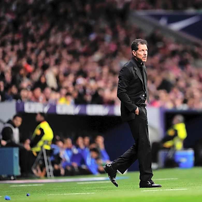 Diego Simeone reacts to Julián Álvarez’s apology to Atlético Madrid