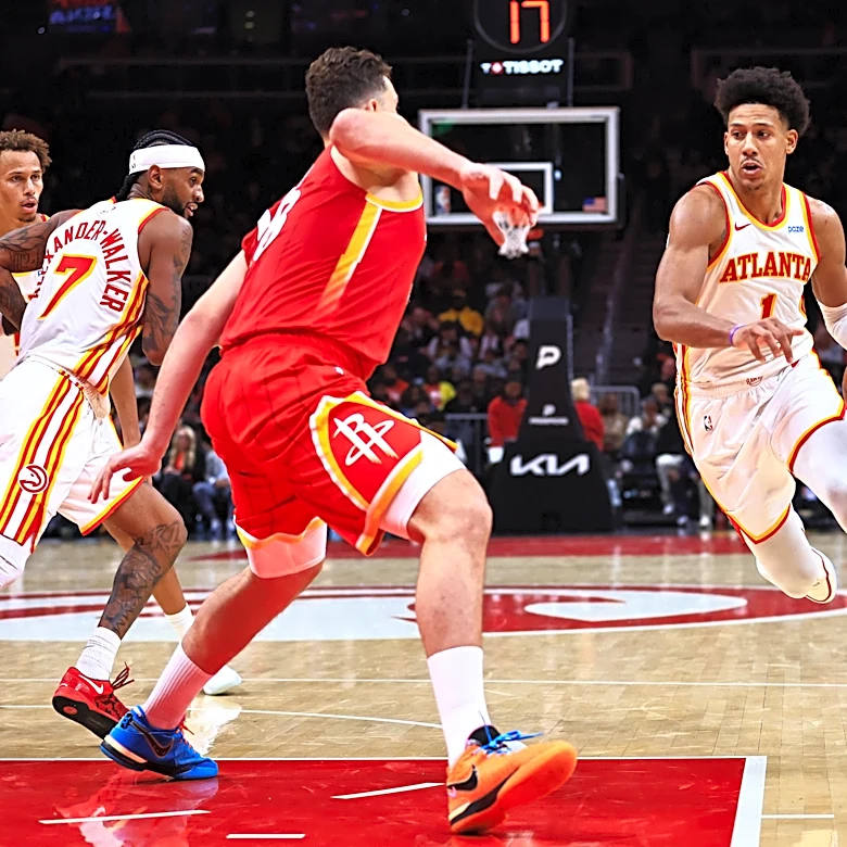 Hawks can’t keep up with Rockets in home opener, lose 121-114