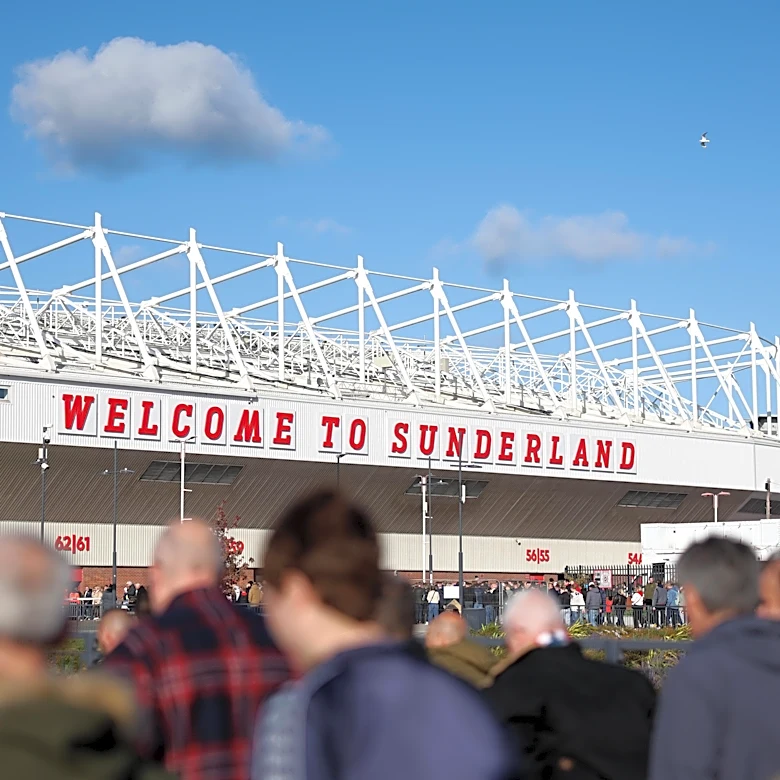 Score Predictions: Can Sunderland Find The Winning Formula Against Leeds?