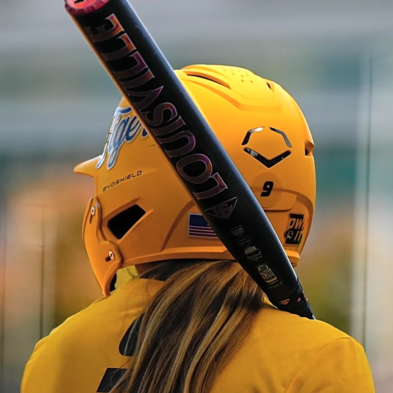 Selected Shots Sunday: Women’s Sports & Margo Mania!