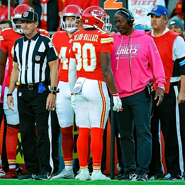 Chiefs News: Chris Roland-Wallace fined for punch from Week 6