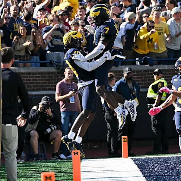 Fans react after Michigan fails to score a touchdown in OT loss to No. 6 Indiana