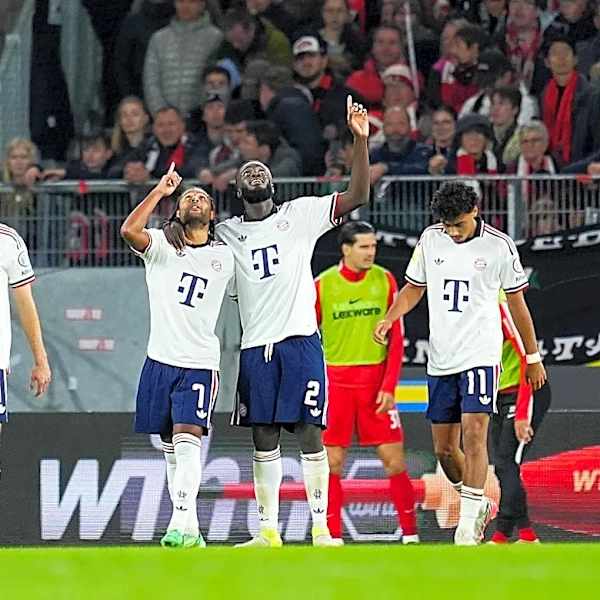 Bayern Munich dominating 2-0 at halftime over SC Freiburg