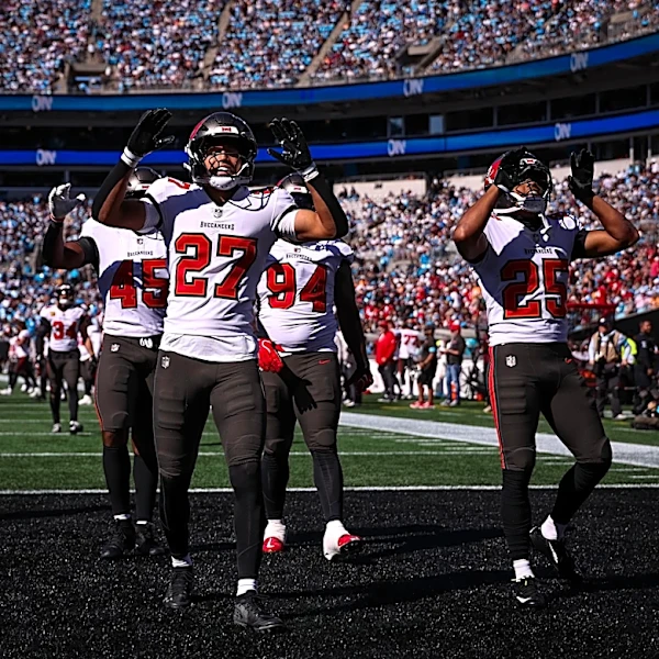 NFL Week 7 Recap: Buccaneers dominate Panthers in 43-13 victory behind strong defensive performance