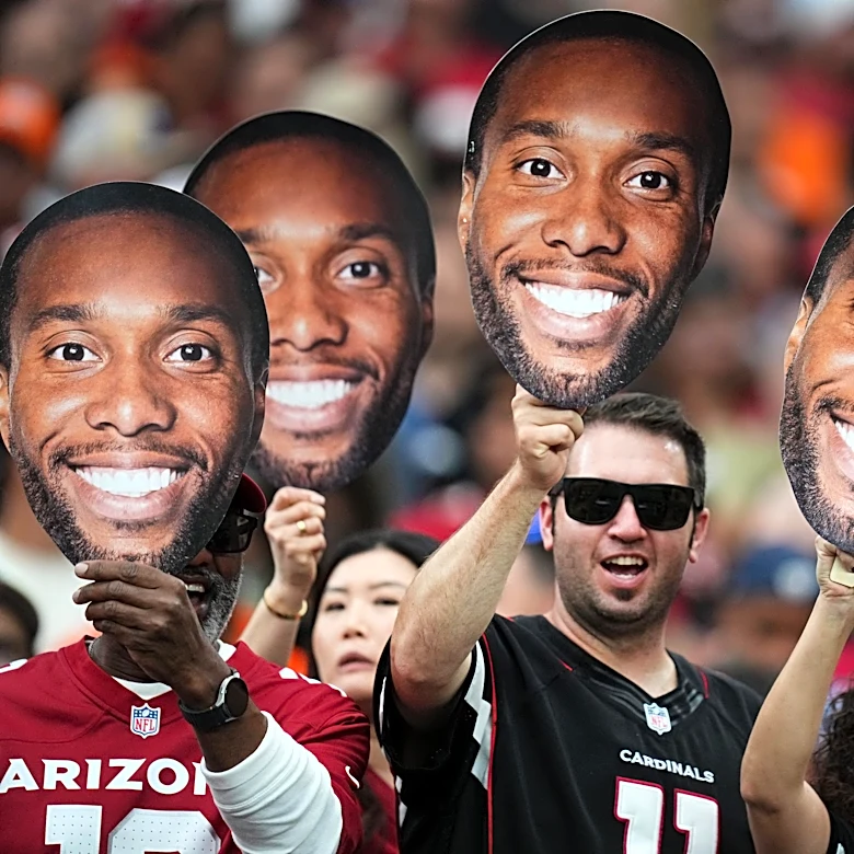 Arizona Cardinals enshrine Larry Fitzgerald in Ring of Honor… also lose to Denver Broncos