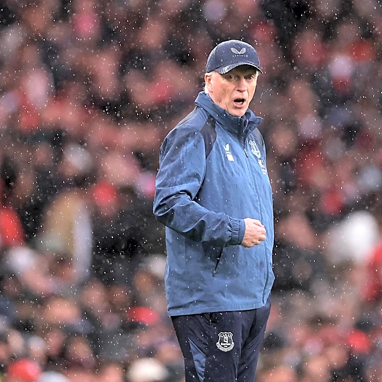 Monday’s Everton News: Moyes reacts, Rashford linked, young goalie leaves on loan