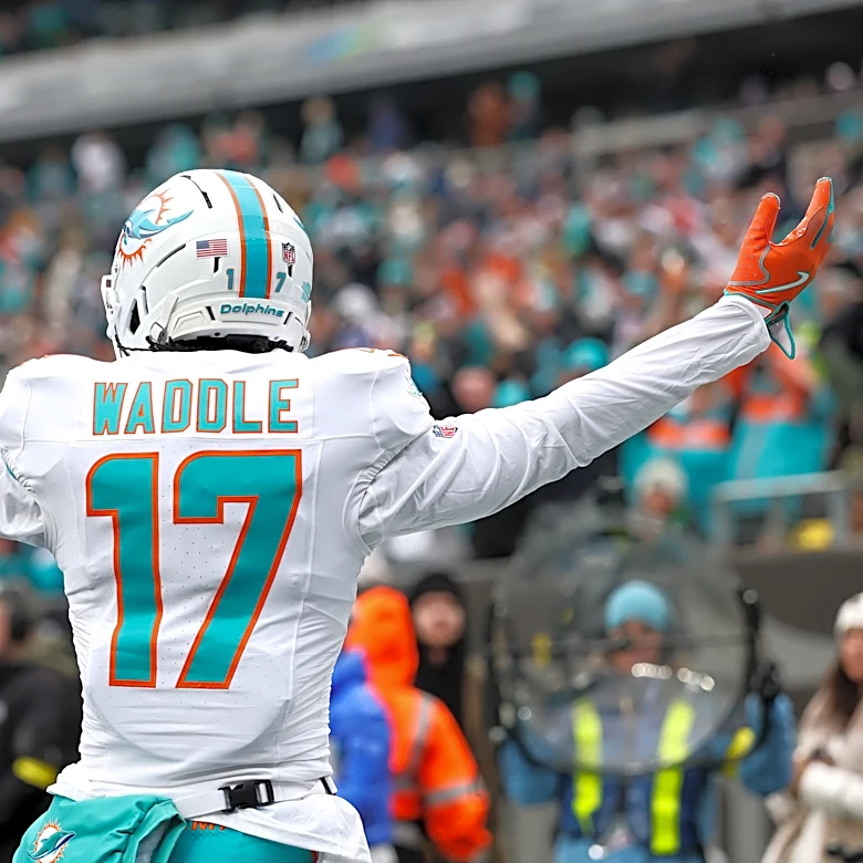Looking Back at the Biggest Trades of the Miami Dolphins’ Rebuild