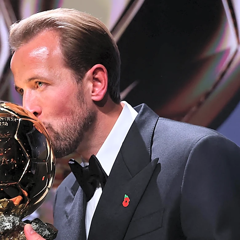 Harry Kane thanks Bayern Munich organization in acceptance speech