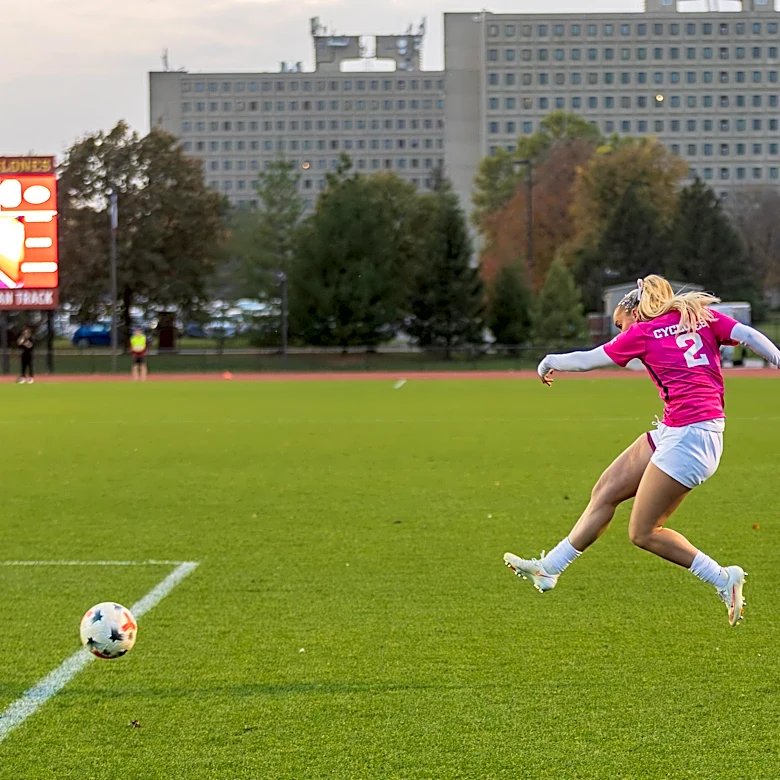 Cyclones blanked by No. 20 Cougars