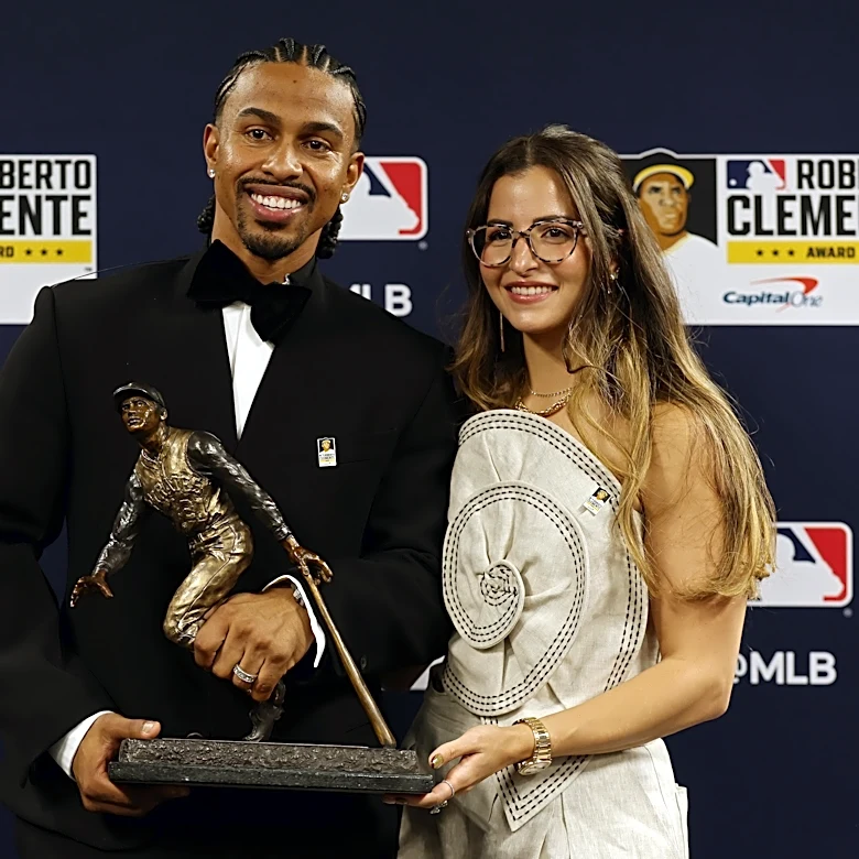 Mets Morning News: Francisco Lindor receives 2026 Roberto Clemente Award