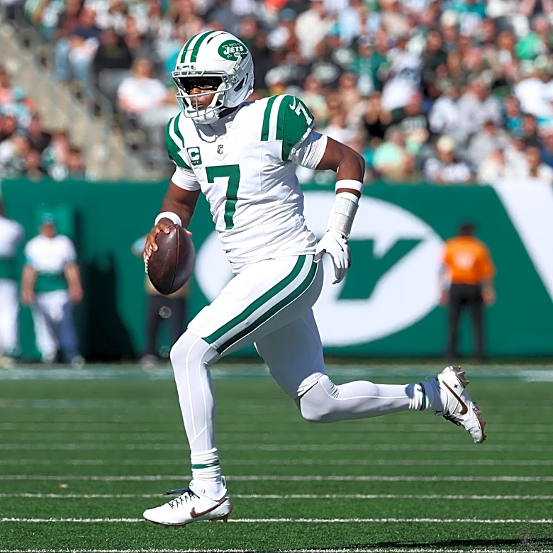 Geno Smith isn’t terrible this year