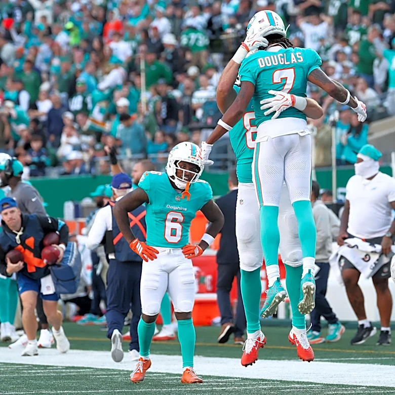 Miami Dolphins Week 8 fan confidence and win total survey