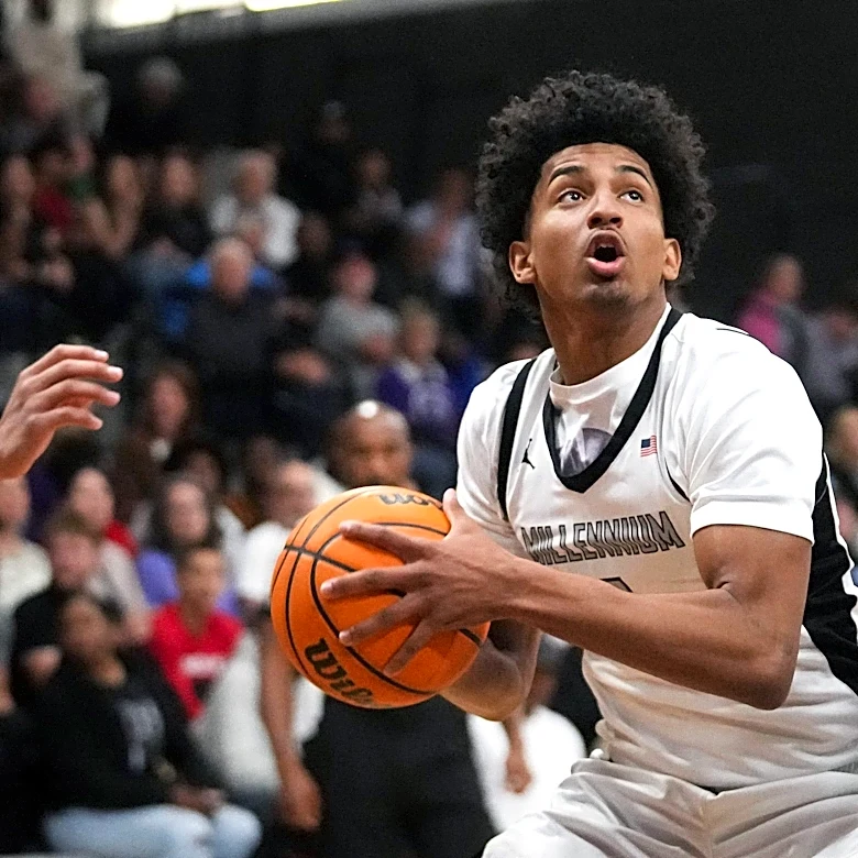 Adan Diggs includes Kentucky Basketball among finalists with plans to commit soon