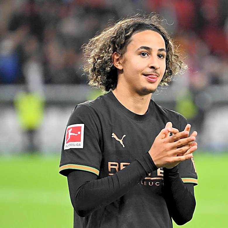 Bayern Munich News: FC Bayern competing with BVB, RB Leipzig, Bayer Leverkusen for Gladbach phenom; Chelsea, City want Nicolò Tresoldi; and MORE!