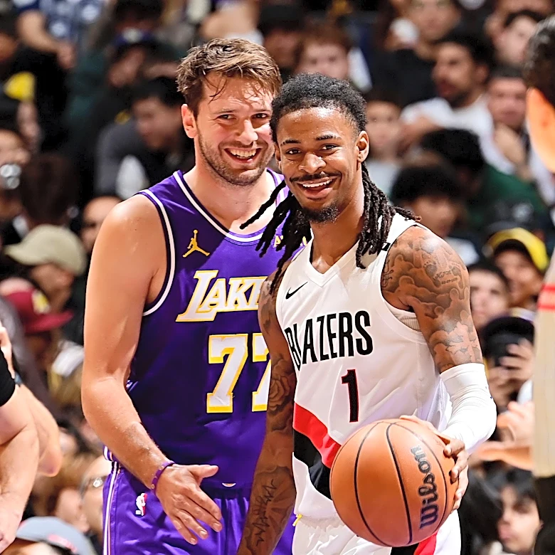 Trail Blazers Shoot Their Way to Victory Over Lakers