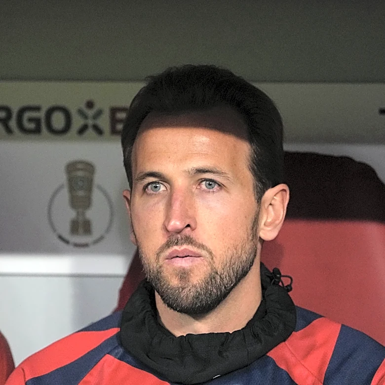 Bayern Munich’s Aaron Danks boldly benches Ballon d’Or winner Harry Kane