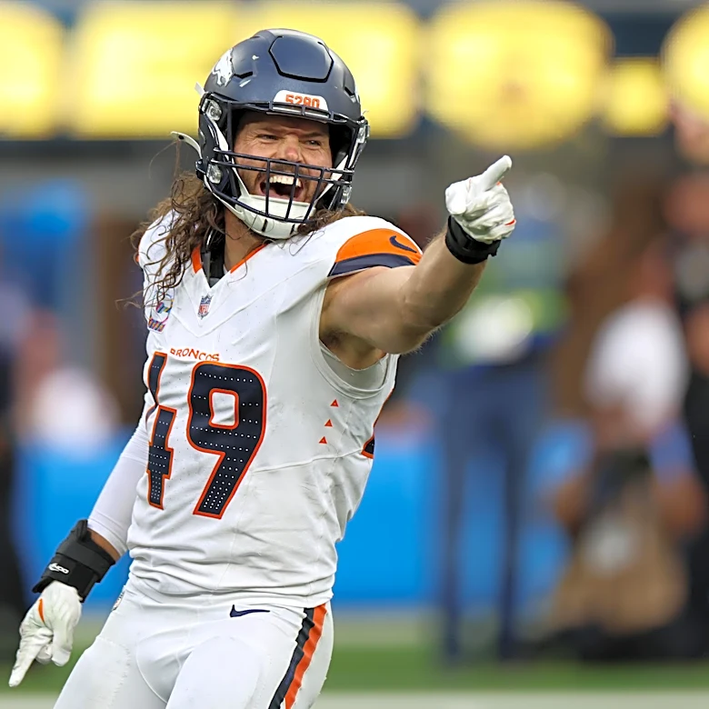 Alex Singleton named AFC Defensive Player of the Week