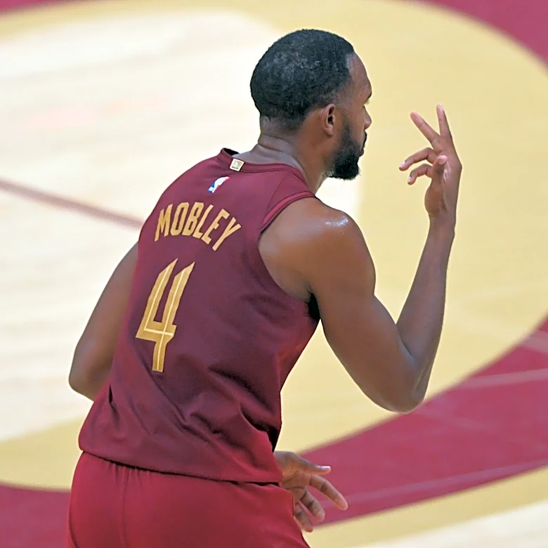 Diving deeper into Cavs 121-111 win over Wizards: Evan Mobley finds his three-point shot