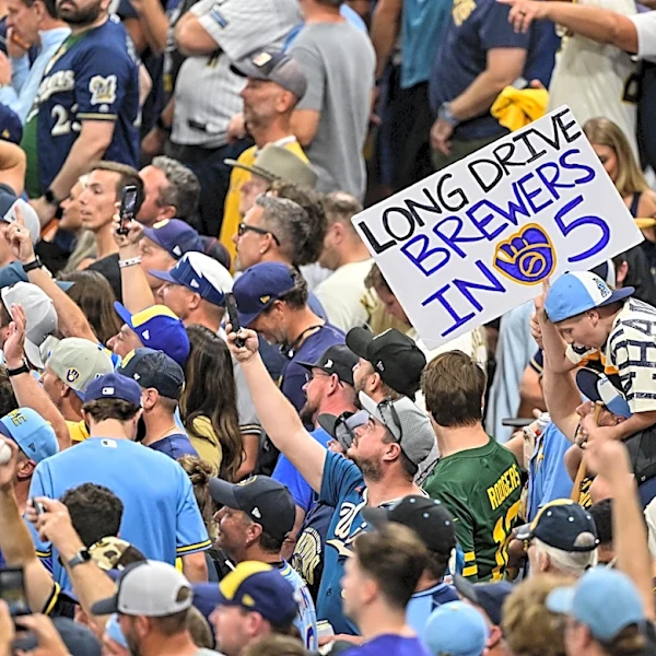 Cubs BCB After Dark: When will baseball return?